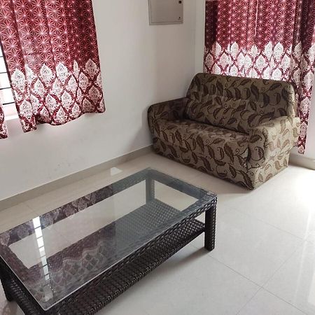 Fully Furnished 3Bhk 2 Floor Villa アンガマリー エクステリア 写真